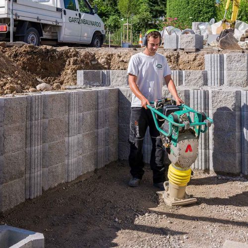Rammer AMMANN (83kg) on jobsite