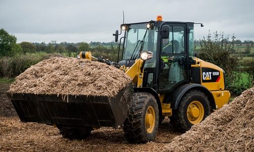 Compact Wheel Loader CAT 906M for rent