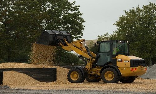 Ratinis krautuvas CAT 908M - Nuoma