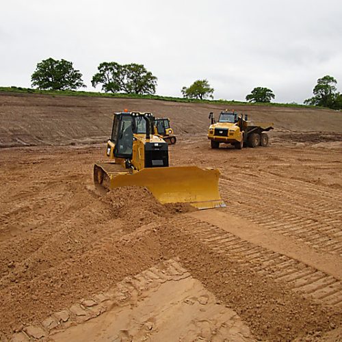 Buldozeris CAT D4 - Nuoma