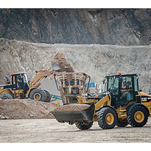Ratinis krautuvas CAT 908M - Nuoma